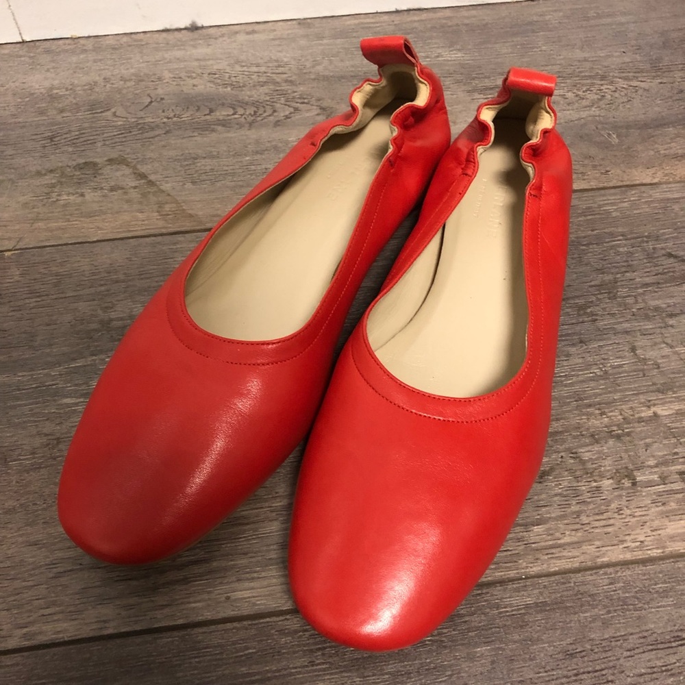 Red Everlane Flats!